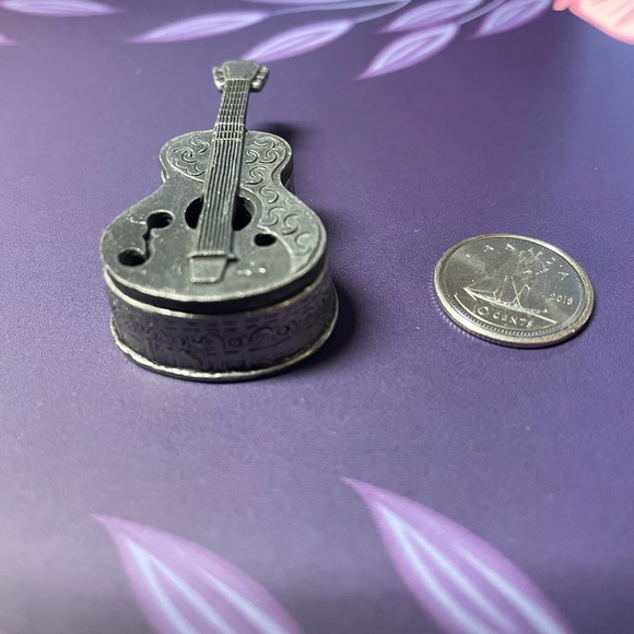 Trinket Box With Pin - Picture 5 of 5